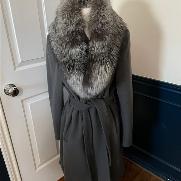 Elie Tahari Women's Sasha Wool Wrap Coat with Real Fur Collar like new Xlarge - Picture 2 of 16
